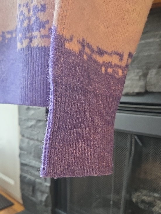 Retro Crewneck Sweater - Picture 7 of 8